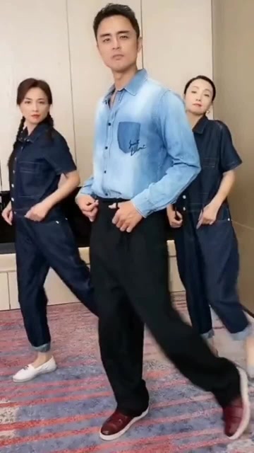 转型网红直播的10个女明星,4位网红转型成明星后现状