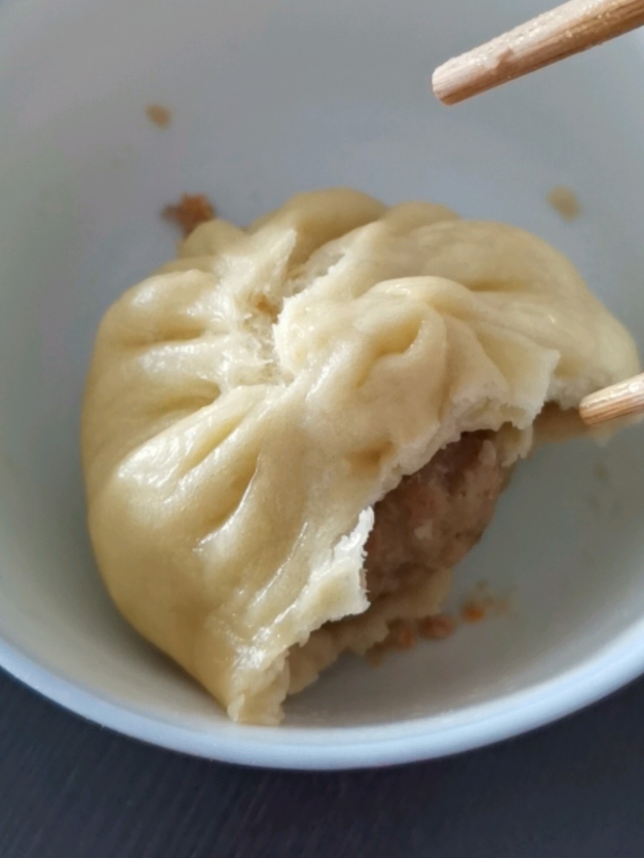包子蒸回缩包子皮是苦的,蒸出来的包子发硬死面
