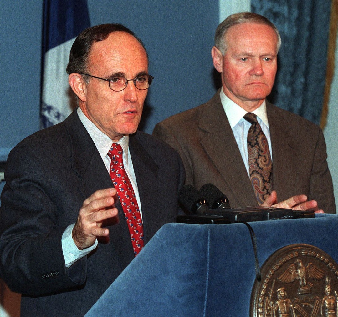 川普最忠诚的卫士是谁,川普老爷子最新视频