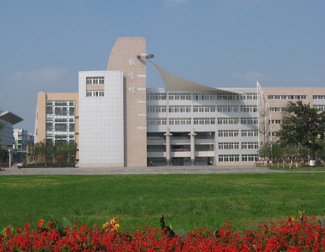 谁是华为最喜欢的学校？400分就能上的高职，被称“华为后花园”