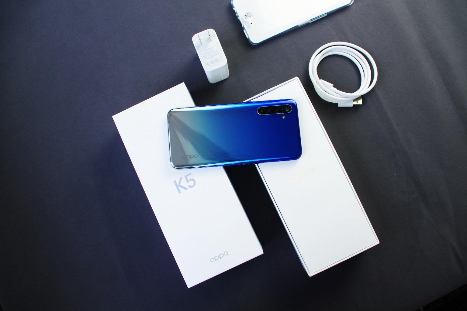 oppok5玩新版和平精英评测视频,oppok5测评拍照