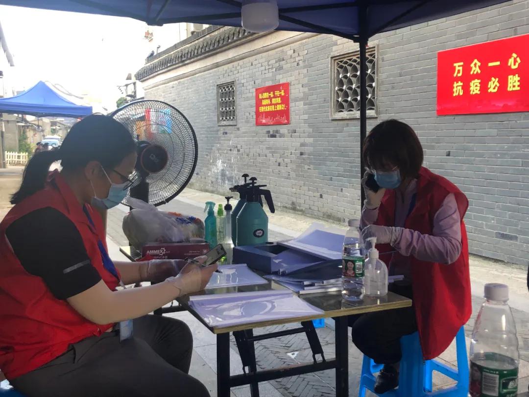 用“1+1+2”精细服务换封闭楼栋“足不出户”「扬州打听猫」