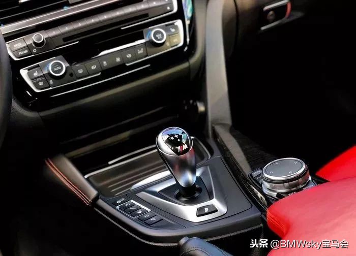 哪一台宝马合适改装m4,买bmw送什么礼品