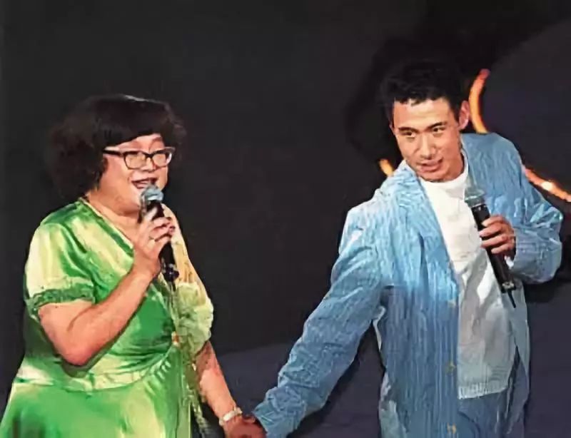 采访肥姐说张国荣完全版,张国荣对肥姐的评价