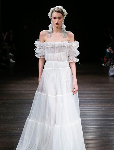 婚礼撞衫搭配,参加婚礼这样穿大方得体又优雅