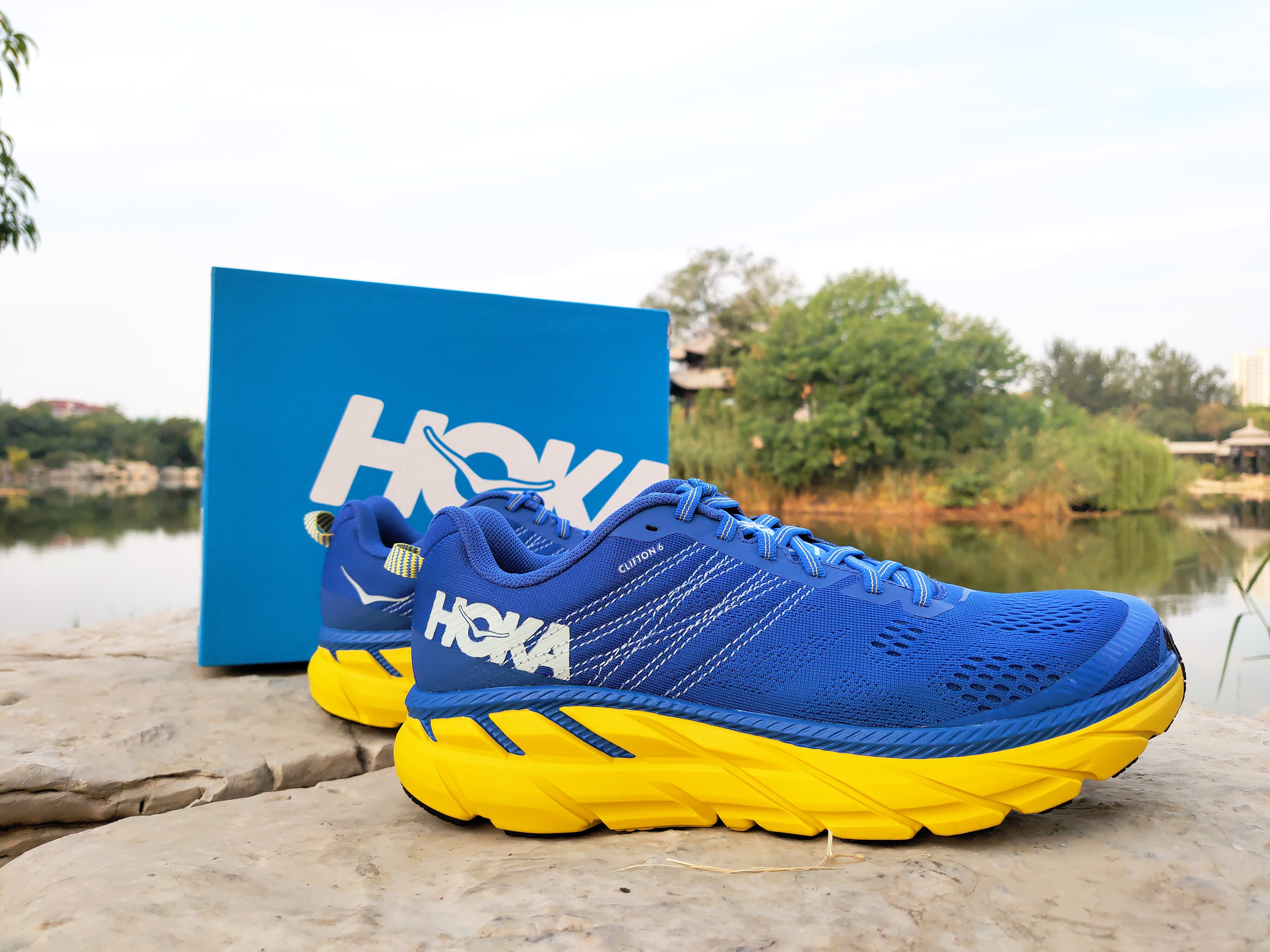 hoka克里夫顿跑鞋测评真假,稳定支撑缓震跑鞋评测