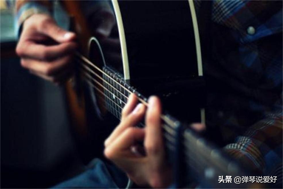 吉他新手怎么学会自己想学的歌,吉他刚学习和弦什么歌合适练习