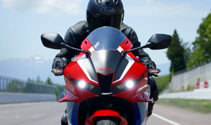 本田cbr600rr2024年能进中国大贸吗,本田cbr600rr中国能上牌吗