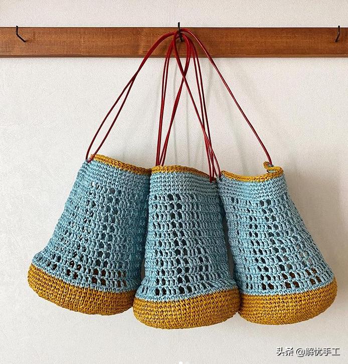 简单漂亮的小包包钩针教程,韩国钩针钩桌布花样教程