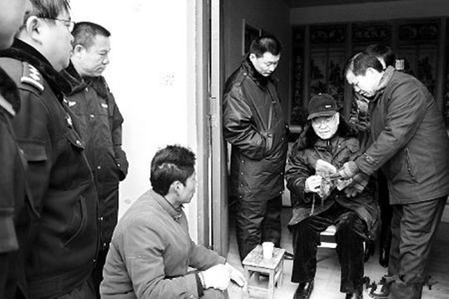 53岁放羊老汉当警察,放羊老头跻身顶尖刑侦行家