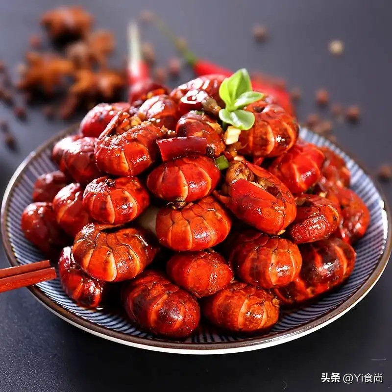 李晨小龙虾虾尾,李晨麻辣虾尾做法视频