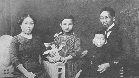 抛弃功名，推行“教育救国”，毛*东泽**誉其“学界泰斗，人世楷模”