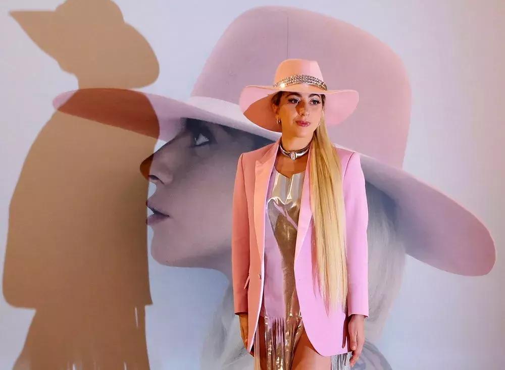 ladygaga2018杂志,ladygaga或许才是最后的赢家