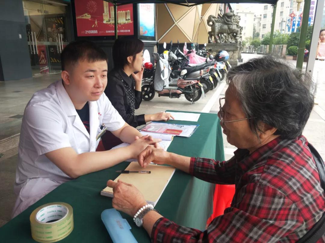 骨科行家来乡镇开展义诊活动,江西省人民医院骨科义诊活动