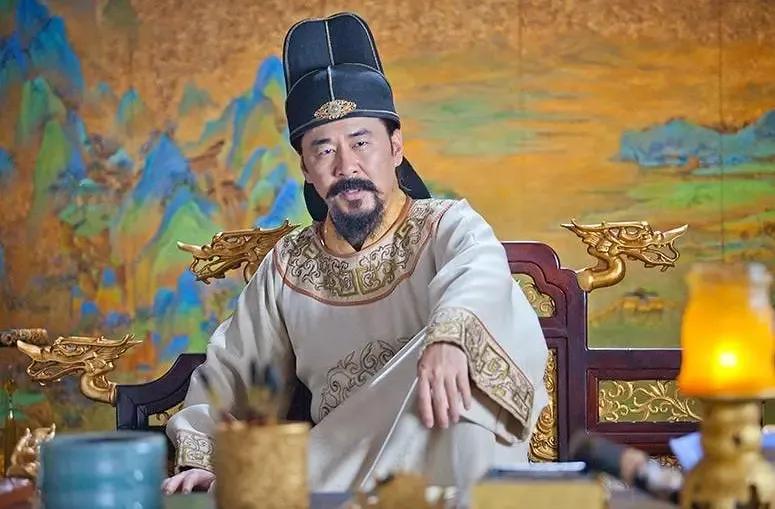 赵匡胤从乞丐逆袭当皇帝,赵匡胤黄袍加身后怎么对付他
