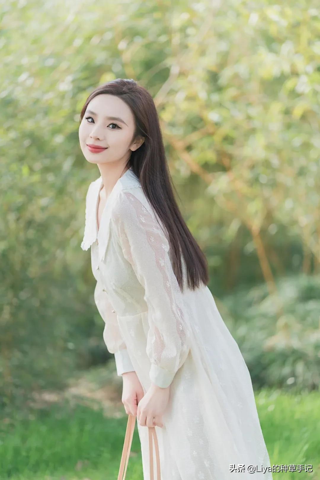 微胖女生衣服推荐学生党,个矮微胖臀部宽合适穿什么衣服