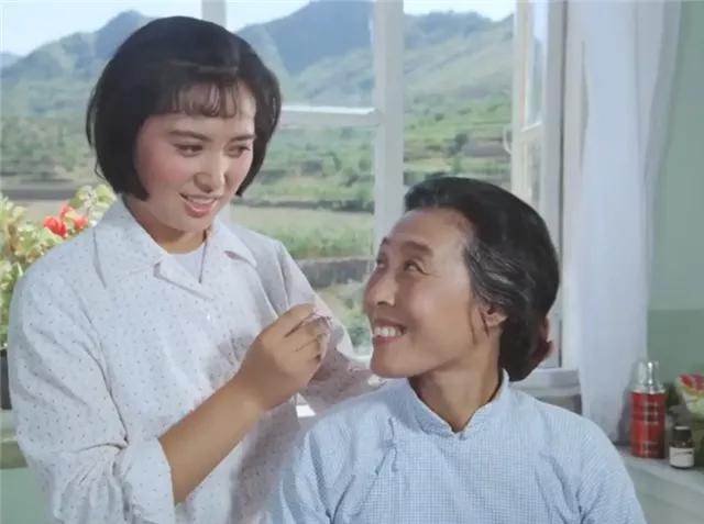 八十年代喜盈门,喜盈门演员蒋介石