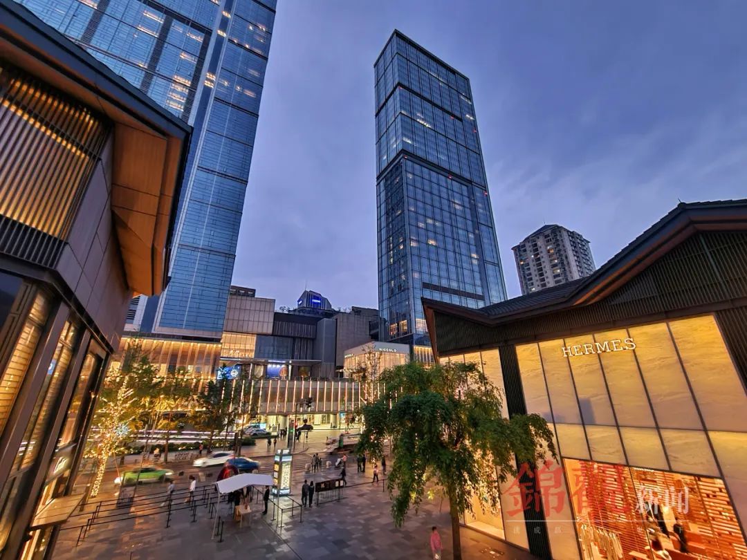 成都必打卡的夜景环线来了！只要9.9元