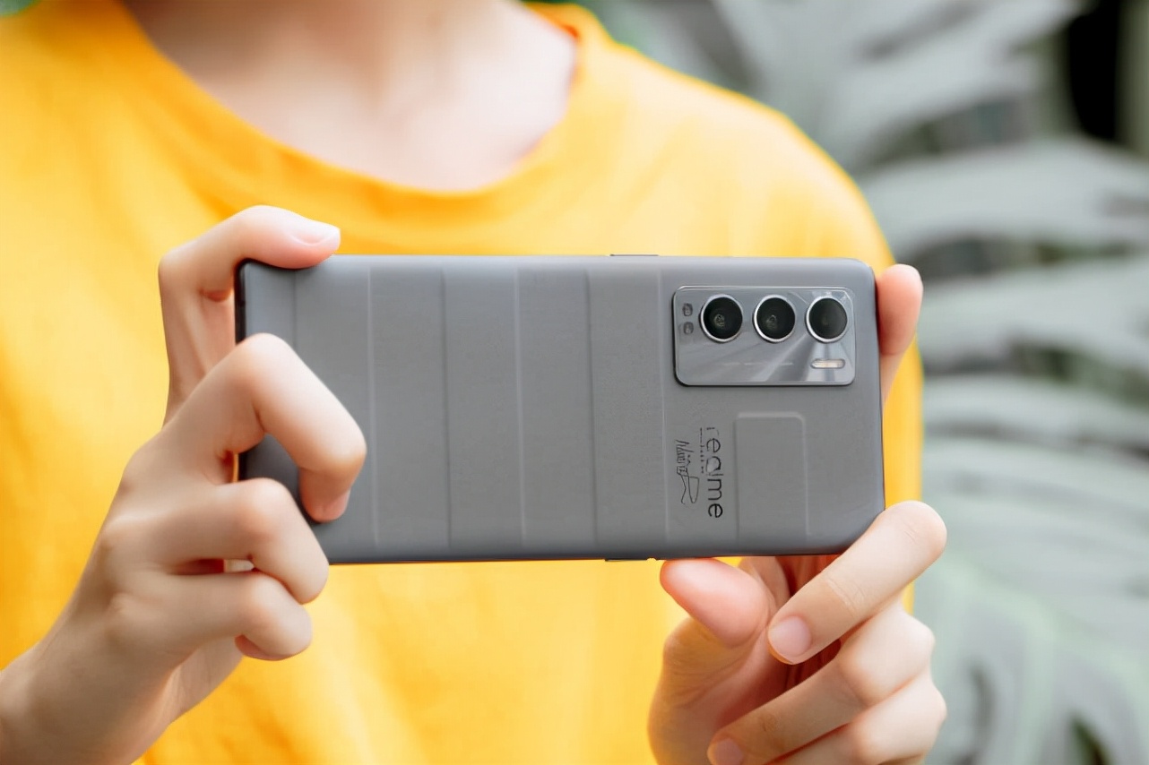 小米10s对比gt大师探索版,真我gt大师探索版双11多少钱