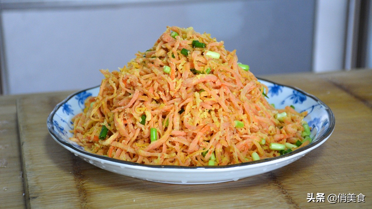 年夜饭凉菜上桌先推荐6道凉拌菜,年夜饭菜谱大全简单易学凉拌菜