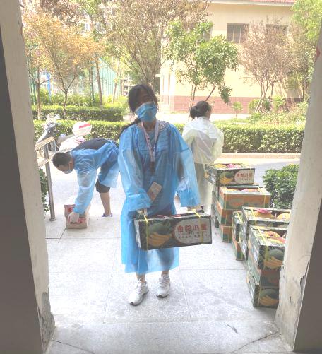 向一线抗疫工作者致敬视频泰安,向抗疫一线人员致敬感人视频