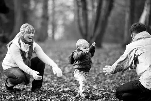 给孩子买一双贵一点的鞋好吗,要不要给孩子买500多一双的鞋