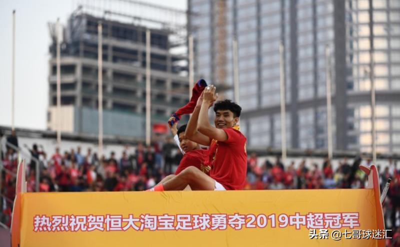 韦世豪对郑智的评价,郑智韦世豪对泰达评价