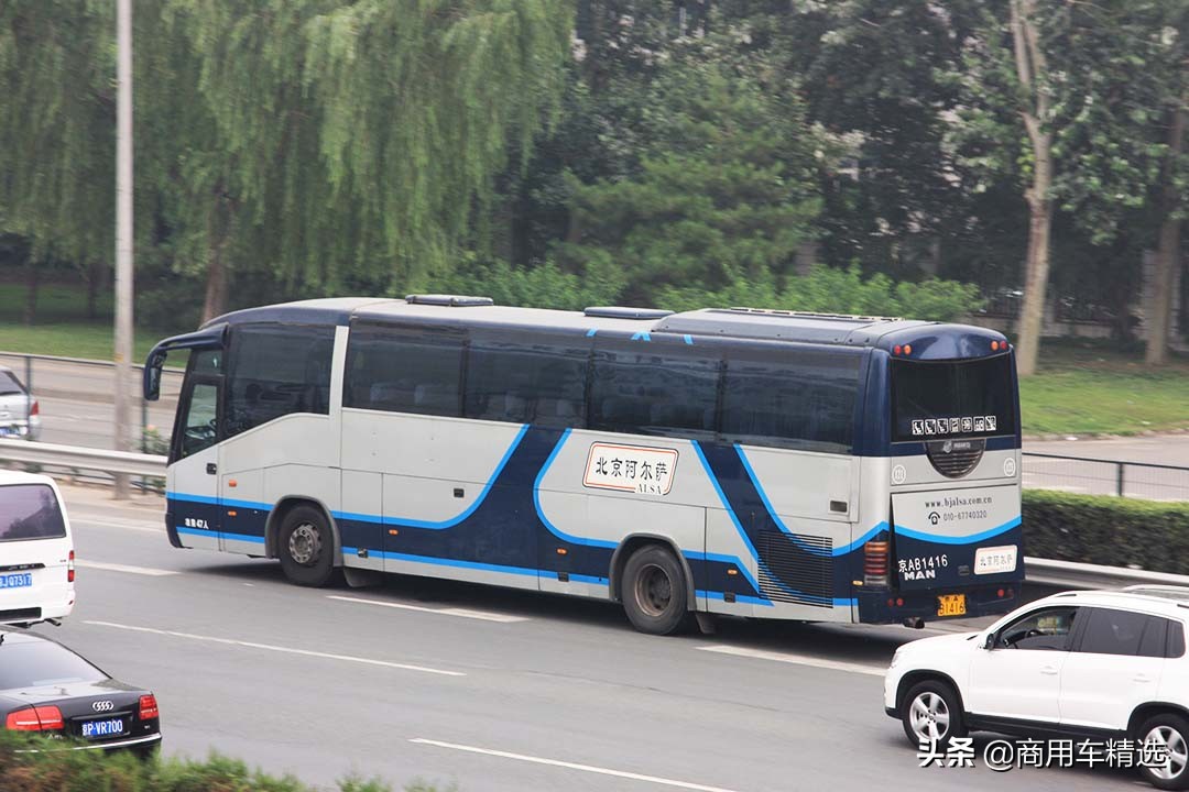 当年售价超150万MAN底盘的天津伊利萨尔新世纪豪华客车
