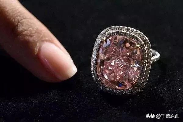 她12岁买的廉价蓝钻，死前暴涨3000倍！还曾陪她度过被霸凌