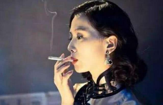 各个明星都抽什么烟,明星们抽什么牌子的烟