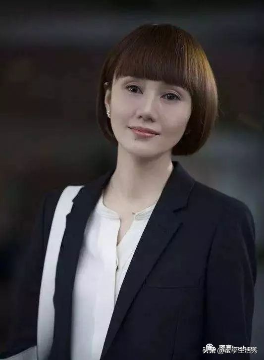 凯特王妃和梅根王妃哪个更大,凯特王妃梅根穿衣搭配