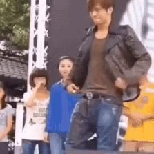 李国庆的*亡流**皇帝复辟之路