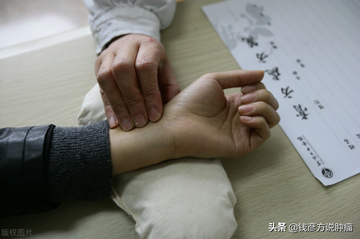 肺癌化疗后症状减轻,肺癌术后复发放疗能够治愈吗