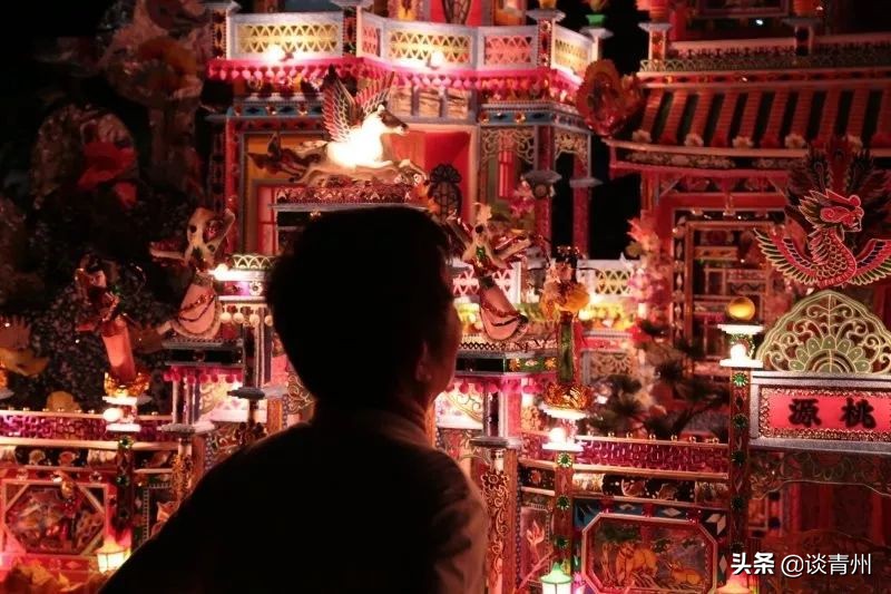 中国人烧给死人的纸扎，登上巴黎设计周，还被法国的博物馆收藏