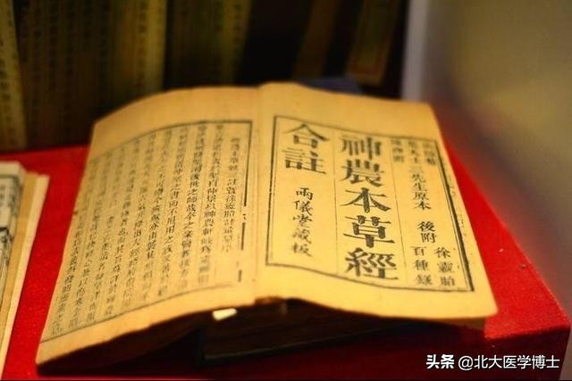 小红高考完月经从未来，中医说是闭经，看妇科行家郭志强咋治疗