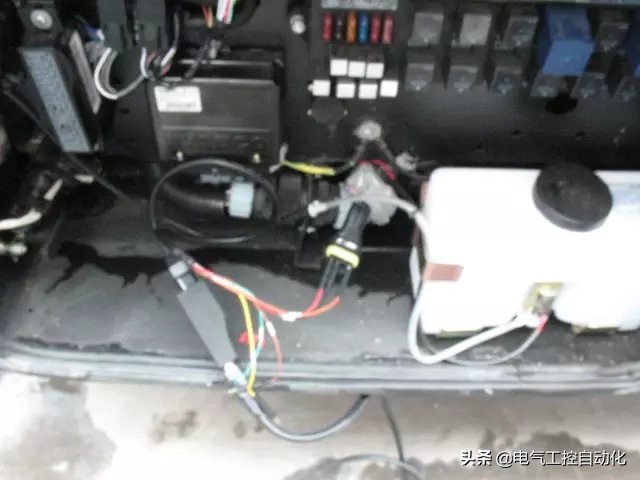 汽车进气压力传感器工作原理,汽车各个传感器的功能与工作原理