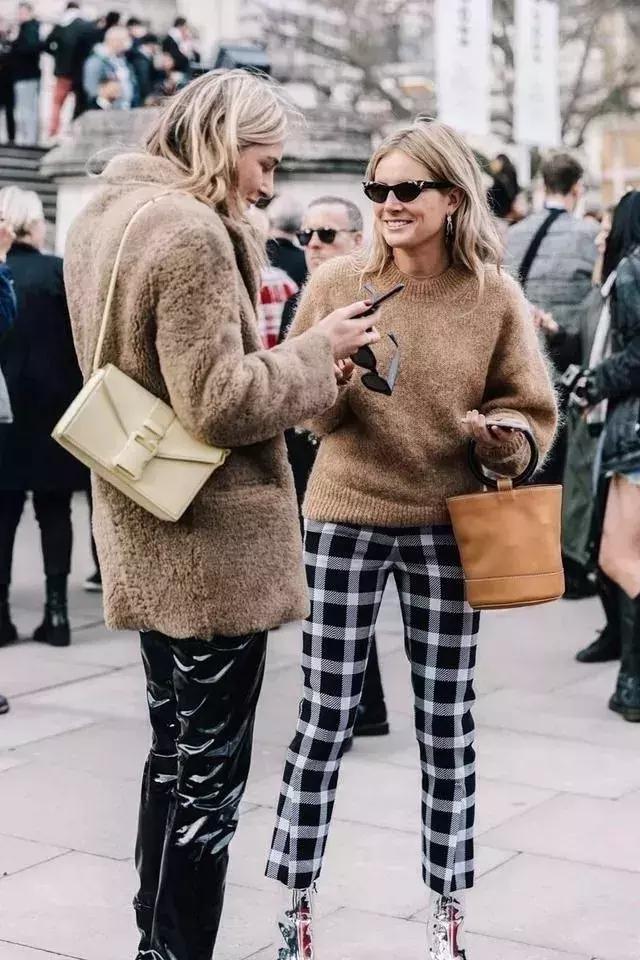 各种包的搭配风格,什么款的包最好搭配衣服