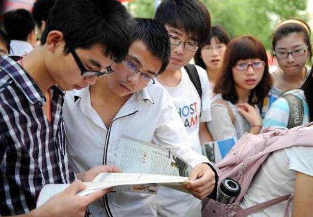 学硕和专硕哪个更难考啊,考研学硕vs专硕你了解有多少