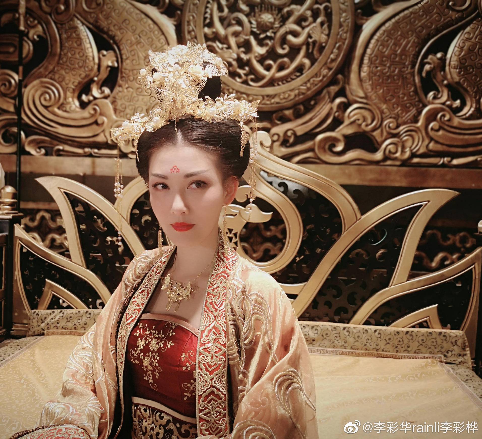 李彩桦脸崩了？被吐槽撞脸马景涛，“艾莉”不如“品如”会保养