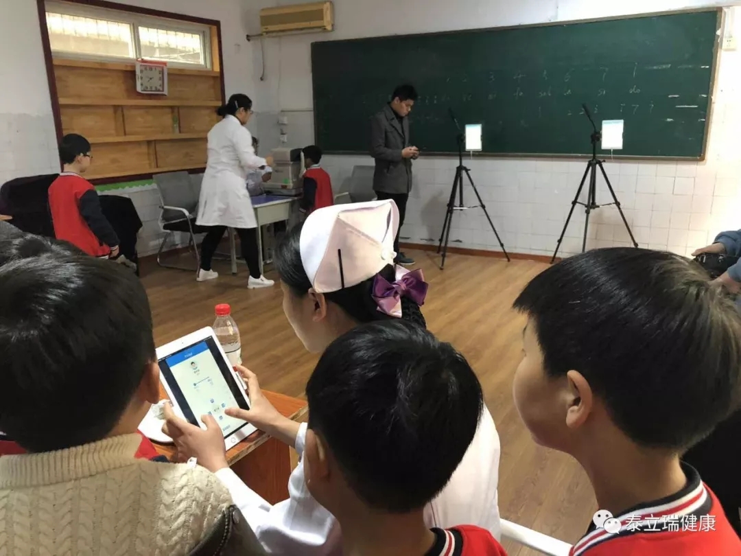 助力近视,验光配镜助力青少年近视防控