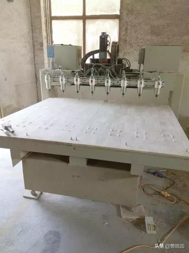 木雕是一门需要技术的艺术，值得尊重