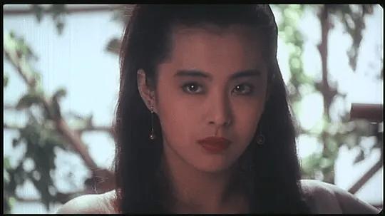 32年前王祖贤这部港片，“破尺度”出演，虽削减8分钟却依然经典