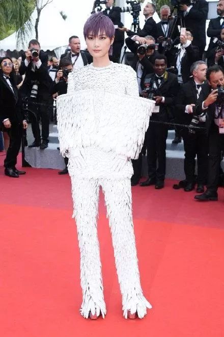 马丽说沈腾夏洛特烦恼忘词,沈腾马丽小品扶不扶沈腾忘词片段