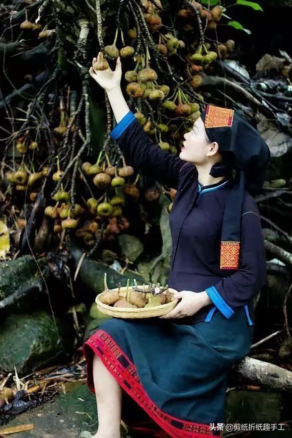 黎族传统纺织染绣技艺,黎族织锦指什么