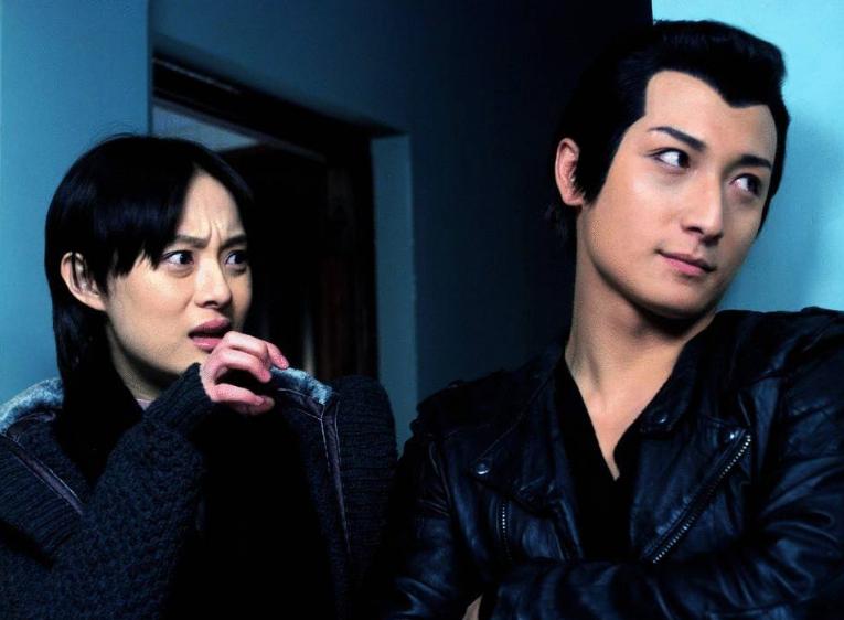 机器人男友全息影像,能够以假乱真的机器人