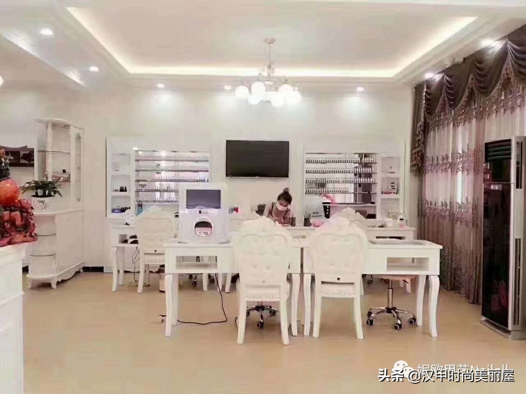 美甲师如何面对刁钻的顾客,美甲师怎样才有回头客