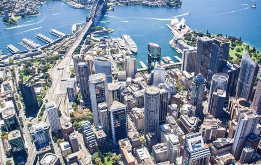 华裔女性在澳大利亚被袭击,华人女孩被骗去国外