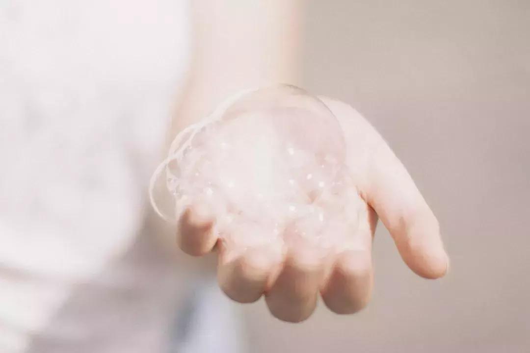 战痘中的痘痘是什么,战痘和长痘