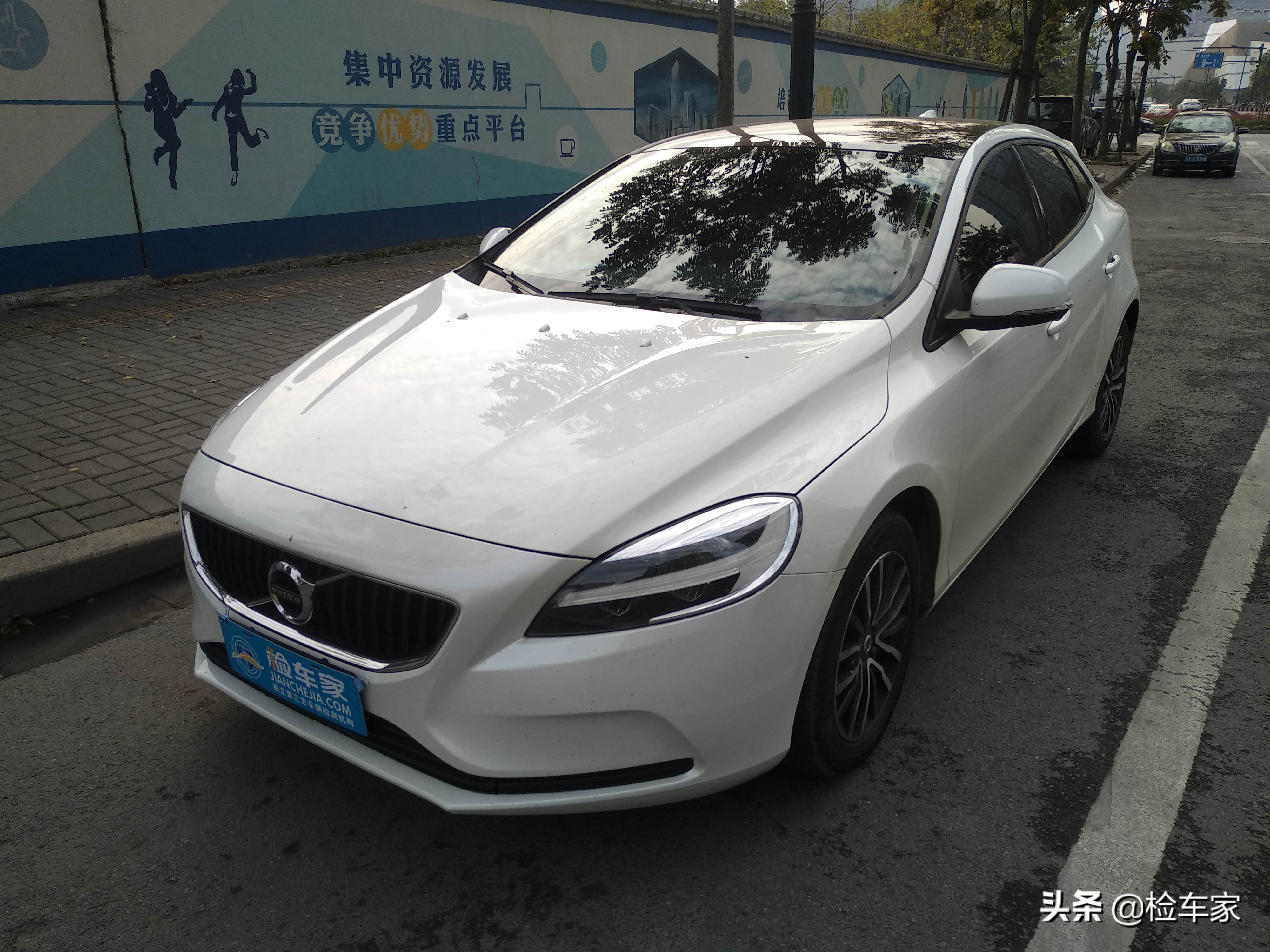 沃尔沃二手车一年贬值多少,沃尔沃车开2年贬值厉害吗