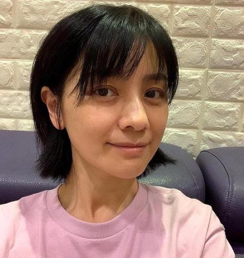 皮肤特别黑黄合适的身体素颜霜,中年黄黑皮女人合适哪种素颜霜